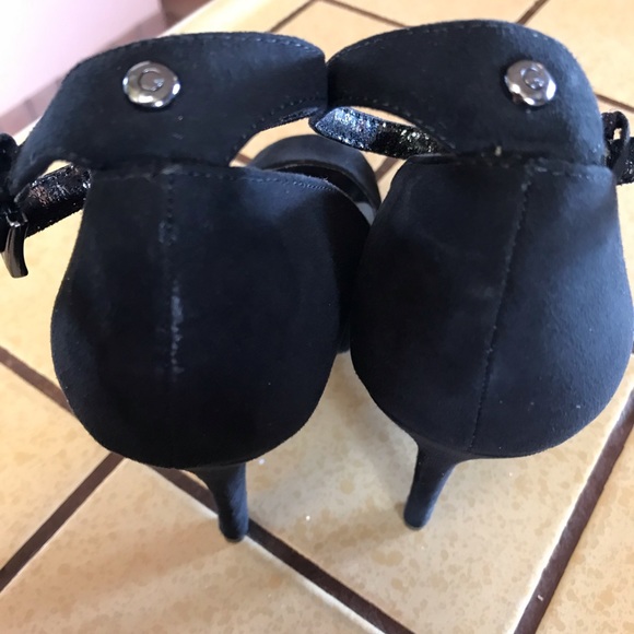 G BY GUESS Black Suede Heels - Picture 3 of 8